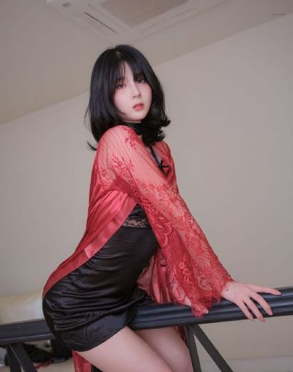 扒开她的腿直喷白浆_BD国语HD在线观看