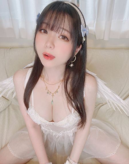 我和室友KTV香蕉调教全_BD高清在线
