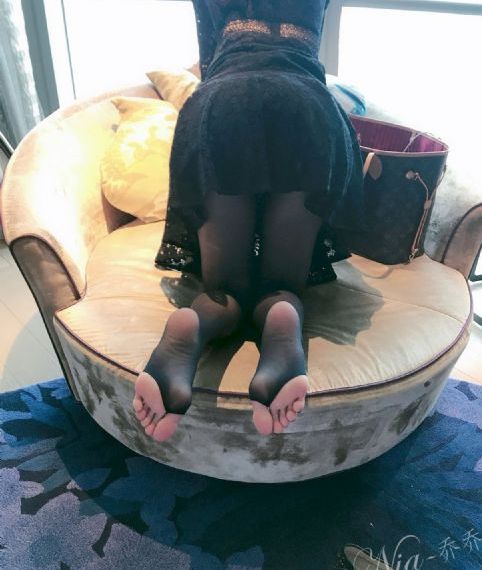 曰皮剧情免费看30分钟_剧情片免费电视剧