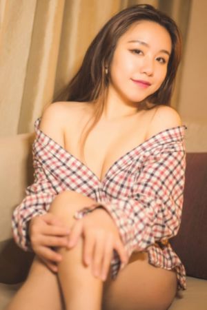 午夜日韩成人_JVID性感写真