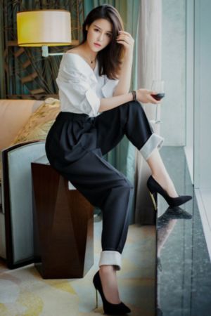 成人区人妻精品线看二区不卡视频_BD国语免费播放