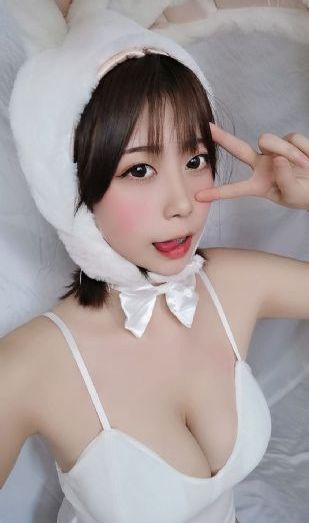 一个在上n个在下_高清在线视频播放