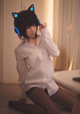 日本美女抠逼_HD电影完整版在线观看