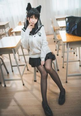 操一操美女_720免费观看